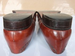 Zapatos de vestir marrones para caballero