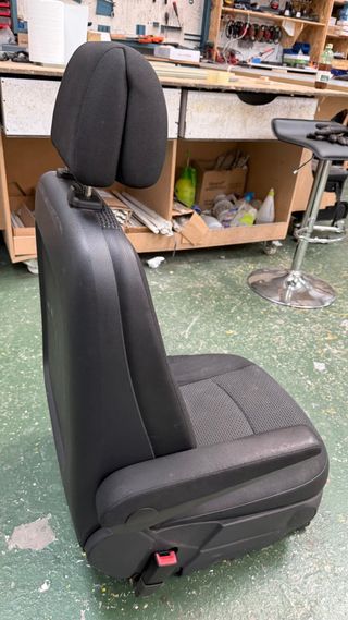 Asiento piloto Mercedes Vito