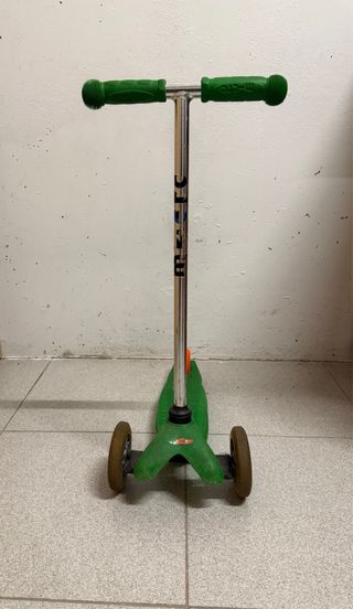 Patinete Micro 3 Ruedas Verde y freno naranjja