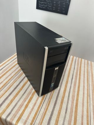 Torre HP Negra/Plateada