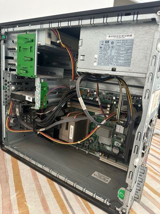 Torre HP Negra/Plateada