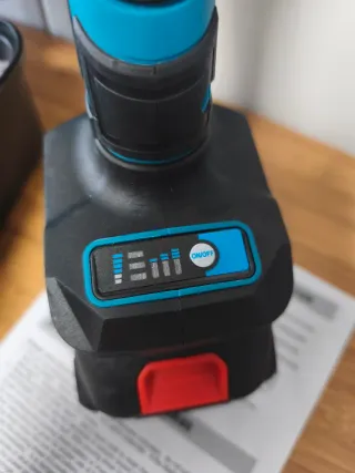 Radial a Batería 21VF + Cargador + Accesorios