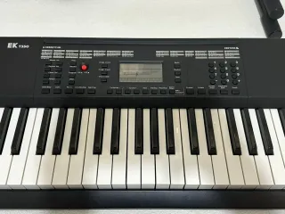 Teclado Piano Electrónico. Comprado hace 4 meses