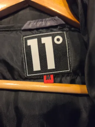 Chaqueta 11 Degrees Gris con Capucha