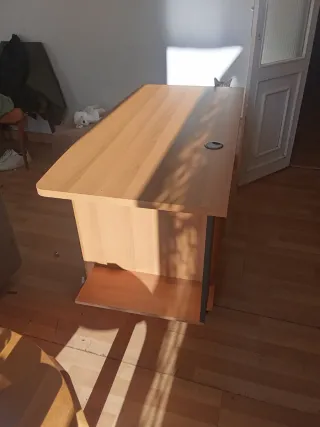 Escritorio PC estudio madera beige