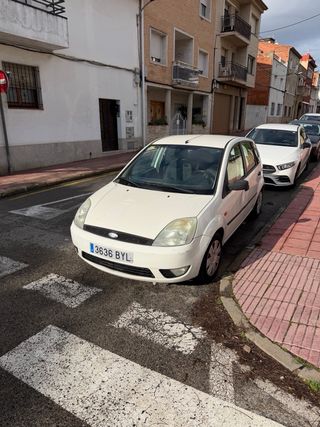 Ford Fiesta 2000
