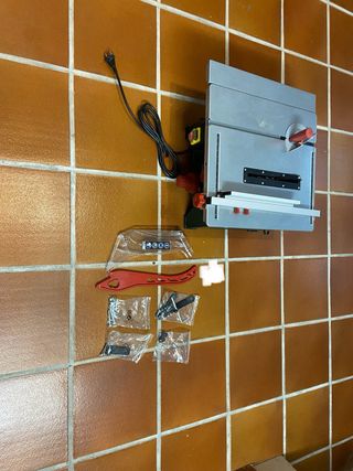 Sierra de mesa Parkside móvil. NUEVA, A ESTRENAR