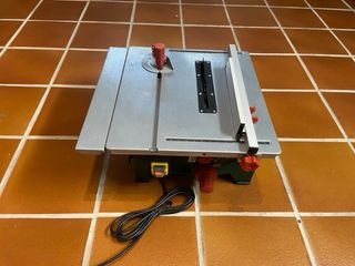 Sierra de mesa Parkside móvil. NUEVA, A ESTRENAR