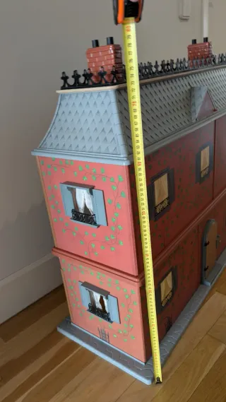 Casa de muñecas vintage Como nueva.