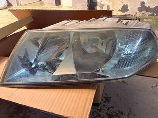 Faros Delanteros Skoda Octavia 2004