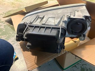 Faros Delanteros Skoda Octavia 2004