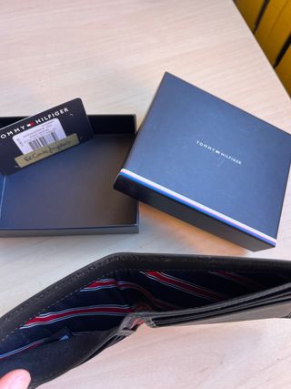 Billetera Tommy Hilfiger Piel Negra de piel
