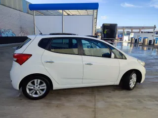 Hyundai ix20 2012