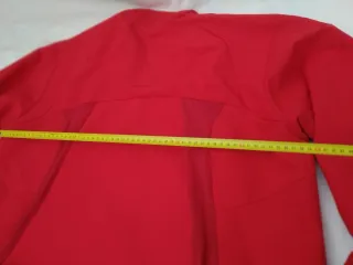 Chaqueta Adidas Roja con Rayas Negras  Talla L