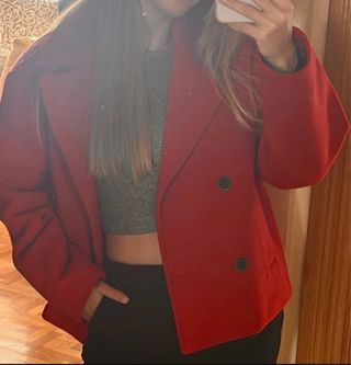 Chaquetón paño rojo botones Zara