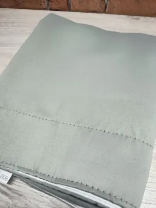 PONY DANCE Cortina Opaca Termica Aislante 136x242