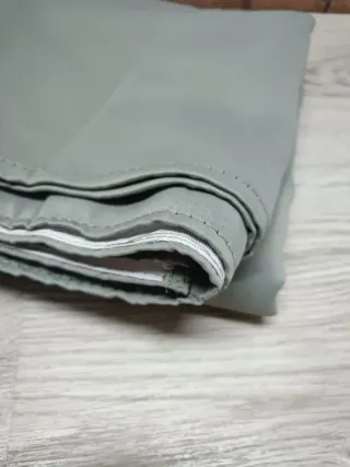 PONY DANCE Cortina Opaca Termica Aislante 136x242