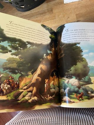 Cuenta cuentos bilingües: Caperucita Roja ; Bel...