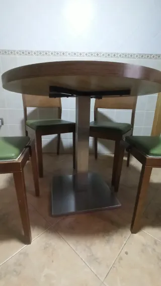 Mesa redonda cocina y 4 sillas