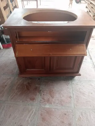Mueble de baño de madera