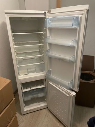 Nevera Beko Combi Blanca