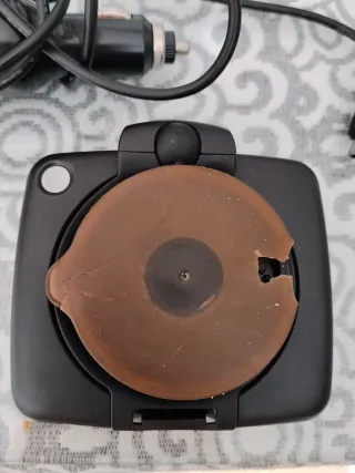 GPS Tomtom con cargador de coche