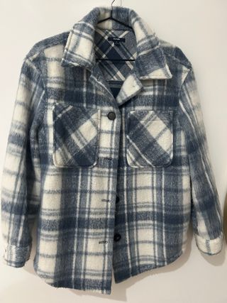 Chaqueta cuadros Kiabi azul y blanco Talla XS