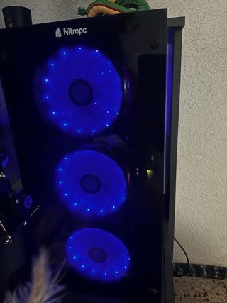 NitroPC 1TB Ryzen 7 16GB RAM Tarjeta Gráfica