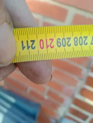 Estantería metálica gris