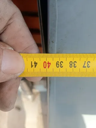 Estantería metálica gris