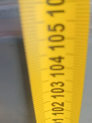 Estantería metálica gris