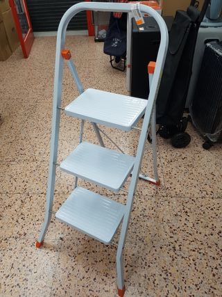 Escalera Gierre 3 peldaños