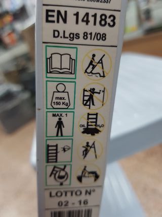 Escalera Gierre 3 peldaños