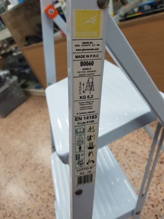 Escalera Gierre 3 peldaños