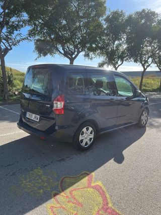 Ford Tourneo Courier 2016