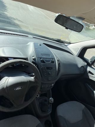 Ford Tourneo Courier 2016