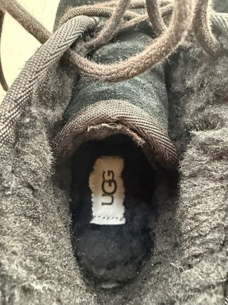 Botas negras de ante con cordones