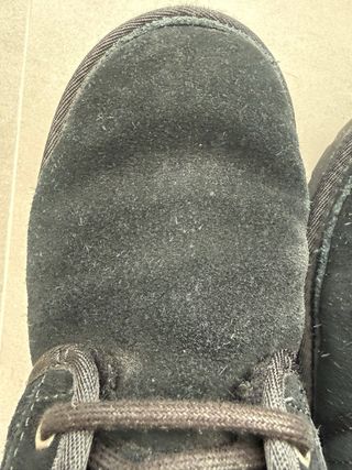 Botas negras de ante con cordones