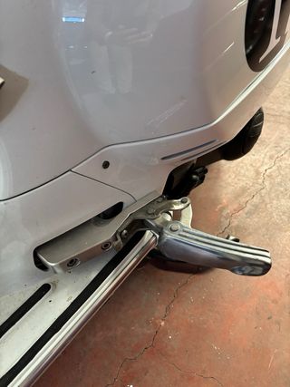 Cúpula, reposapiés y espejos Vespa GTS 250