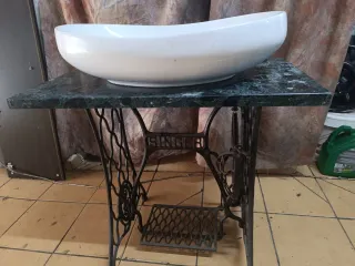 Lavabo sobre mueble de Singer