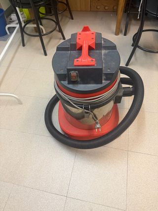 Aspiradora industrial 15L