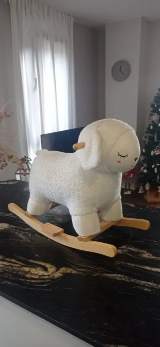 Oveja balancín peluche