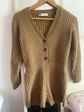 Mono Zara punto marrón