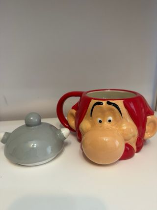 Taza Asterix NUEVA con caja