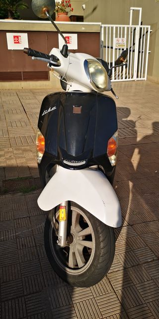 Moto Kimco Like 125 Blanca