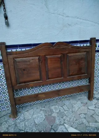 Cabecero de madera rústico