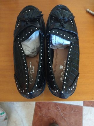 Zapatos negros mocasines mujer