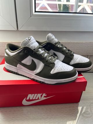 Nike Dunk Low Verde Oliva y Blanco