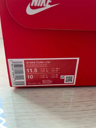 Nike Dunk Low Verde Oliva y Blanco