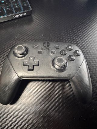 Mando Pro Nintendo Switch